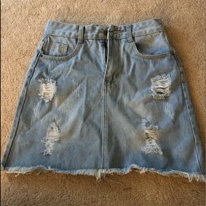 Romwe distressed jean skirt